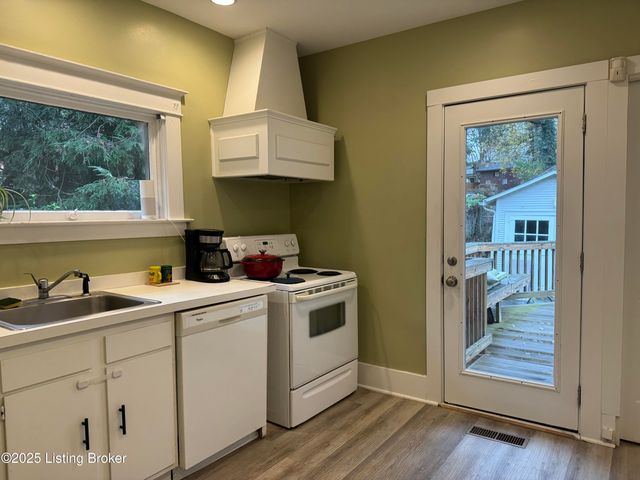 142 N Hite Ave, Louisville, KY 40206