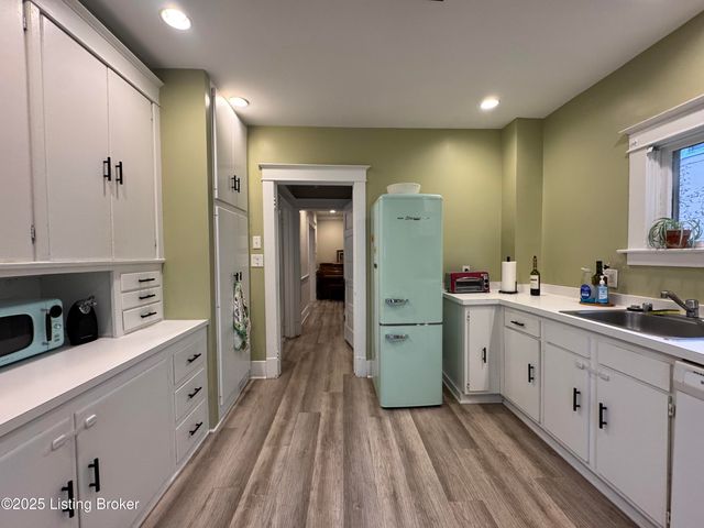 142 N Hite Ave, Louisville, KY 40206