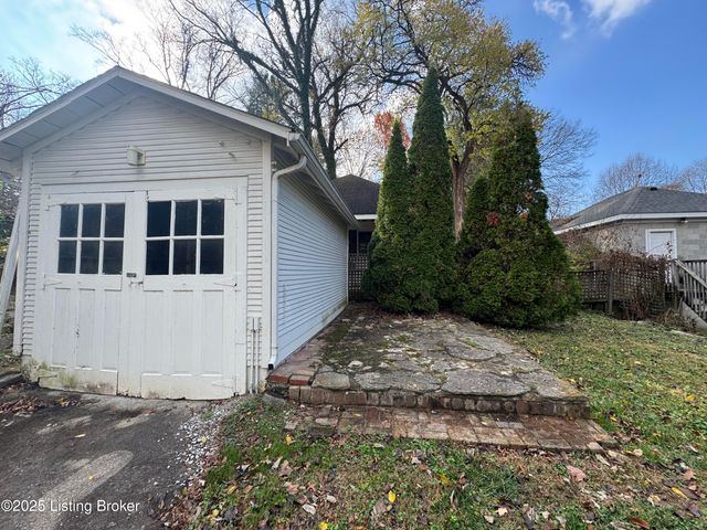 142 N Hite Ave, Louisville, KY 40206