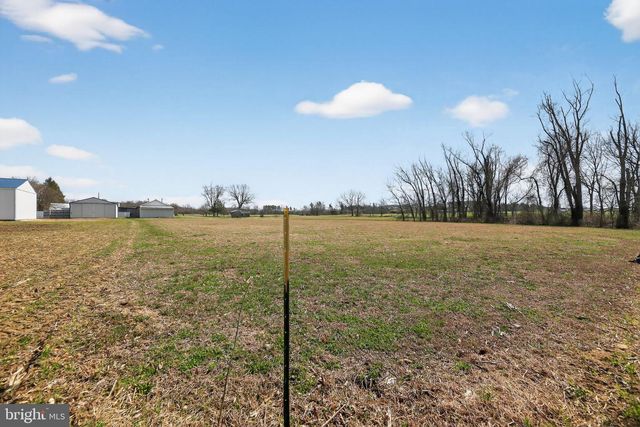 305 WOLFERT STATION RD, Mullica Hill, NJ 08062