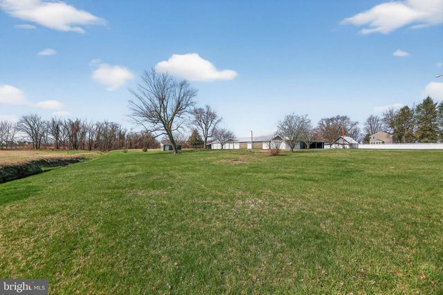 305 WOLFERT STATION RD, Mullica Hill, NJ 08062