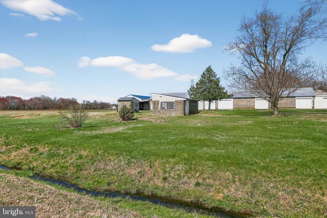 305 WOLFERT STATION RD, Mullica Hill, NJ 08062