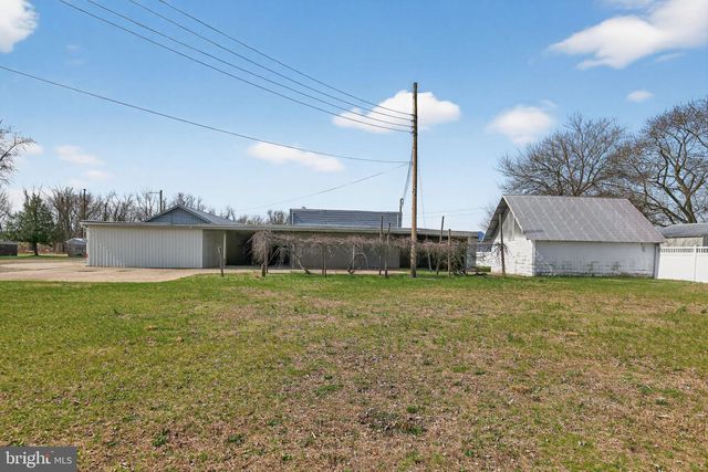 305 WOLFERT STATION RD, Mullica Hill, NJ 08062