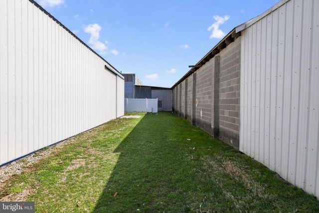 305 WOLFERT STATION RD, Mullica Hill, NJ 08062