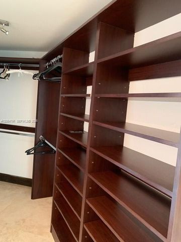 450 Alton Rd 2207, Miami Beach, FL 33139