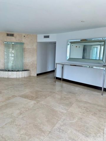 450 Alton Rd 2207, Miami Beach, FL 33139