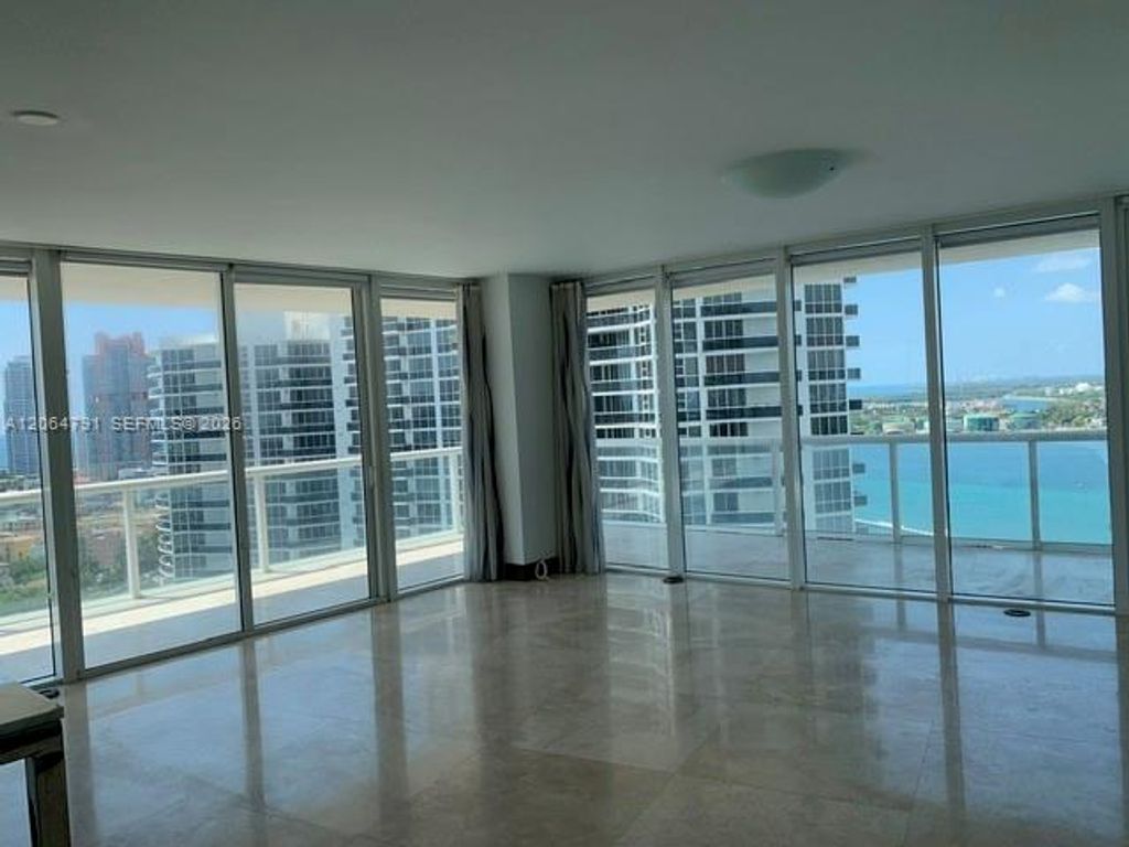 450 Alton Rd 2207, Miami Beach, FL 33139