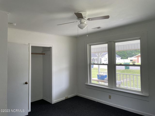 304 E Academy Street, Robersonville, NC 27871