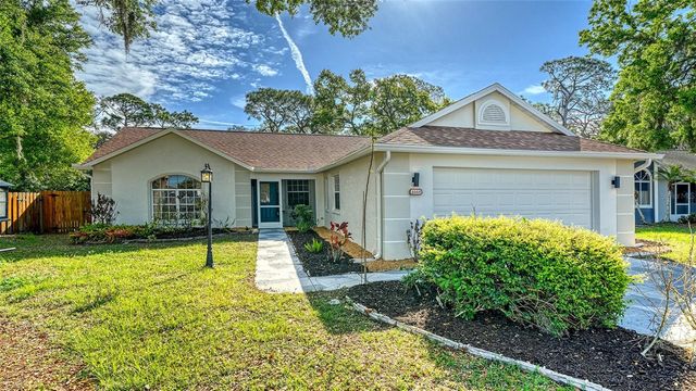 4668 HAMLETS GROVE DRIVE, Sarasota, FL 34235