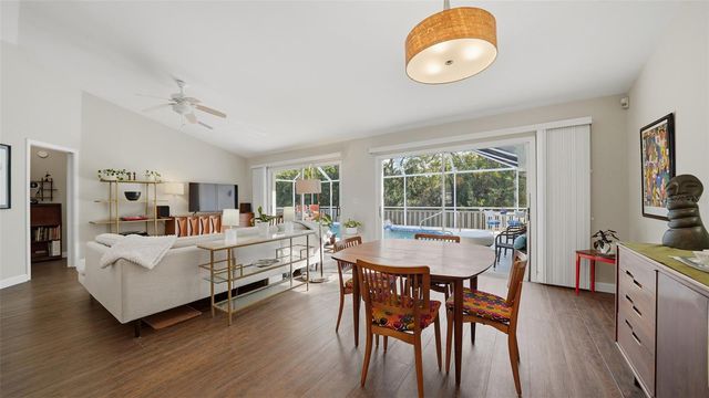 4668 HAMLETS GROVE DRIVE, Sarasota, FL 34235