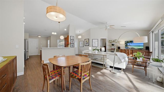 4668 HAMLETS GROVE DRIVE, Sarasota, FL 34235