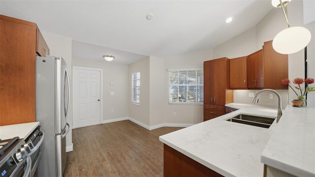 4668 HAMLETS GROVE DRIVE, Sarasota, FL 34235