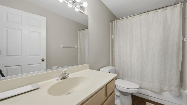 4668 HAMLETS GROVE DRIVE, Sarasota, FL 34235