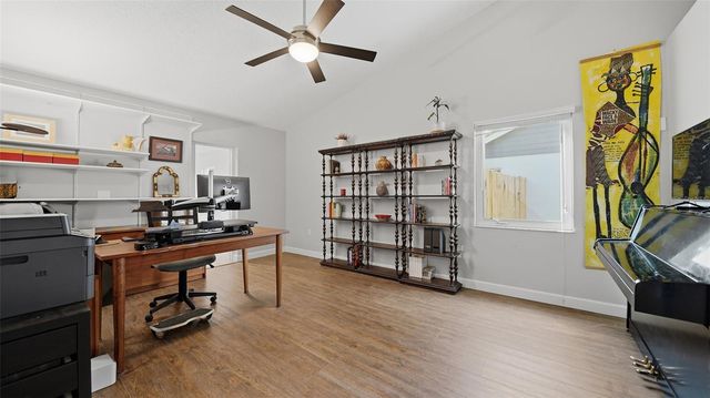 4668 HAMLETS GROVE DRIVE, Sarasota, FL 34235