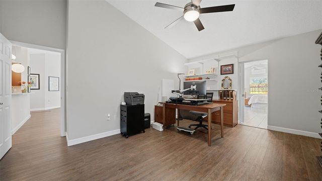 4668 HAMLETS GROVE DRIVE, Sarasota, FL 34235