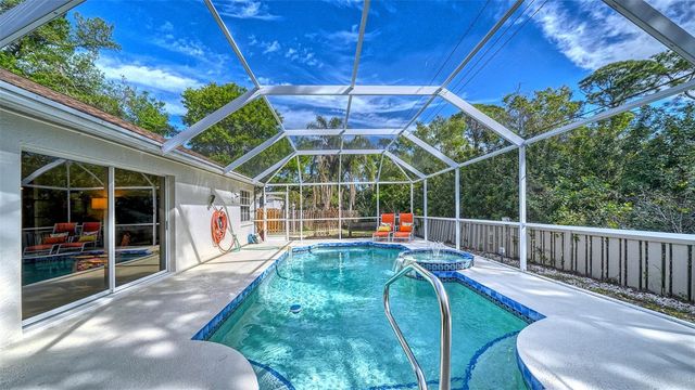 4668 HAMLETS GROVE DRIVE, Sarasota, FL 34235