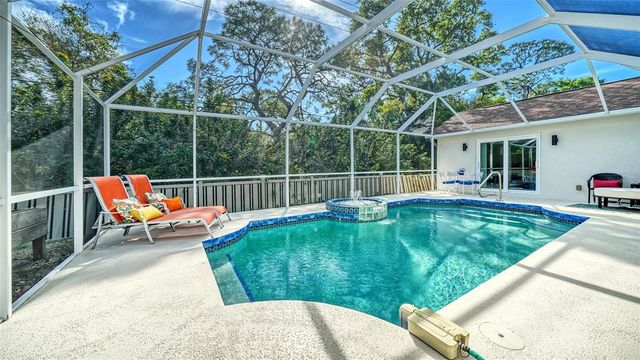 4668 HAMLETS GROVE DRIVE, Sarasota, FL 34235