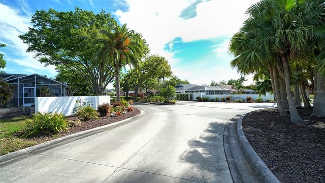 4668 HAMLETS GROVE DRIVE, Sarasota, FL 34235