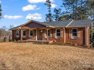 150 Crescent Street, Rutherfordton, NC 28139