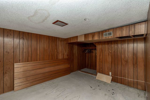 221 W Rainier Way, Spokane, WA 99208
