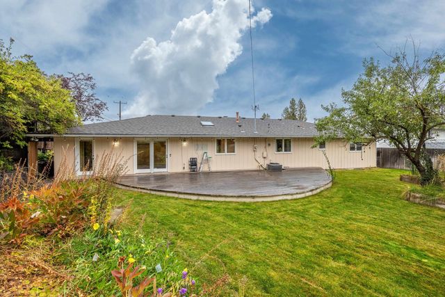 221 W Rainier Way, Spokane, WA 99208