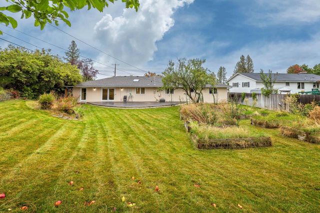 221 W Rainier Way, Spokane, WA 99208