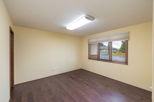 221 W Rainier Way, Spokane, WA 99208