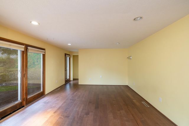 221 W Rainier Way, Spokane, WA 99208