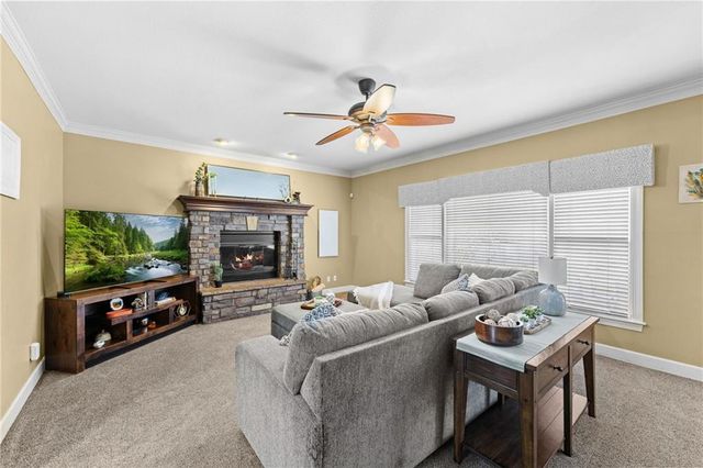 2909 Harrison Avenue, Lawrence, KS 66047