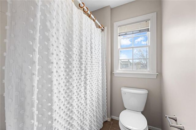 2909 Harrison Avenue, Lawrence, KS 66047