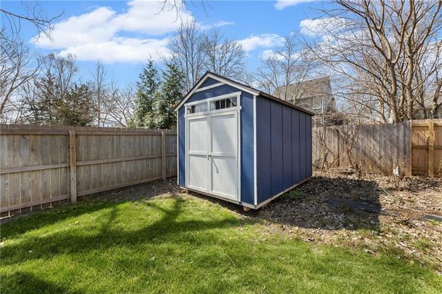 2909 Harrison Avenue, Lawrence, KS 66047