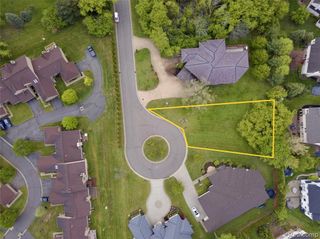 5057 Karachi Street, West Bloomfield, MI 48322