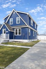 1374 Anita Avenue, Grosse Pointe Woods, MI 48236