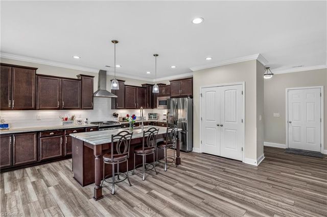 1623 Lazy Fox Lane, Kernersville, NC 27284