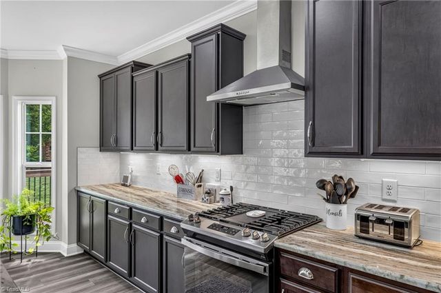 1623 Lazy Fox Lane, Kernersville, NC 27284
