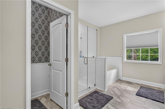 1623 Lazy Fox Lane, Kernersville, NC 27284