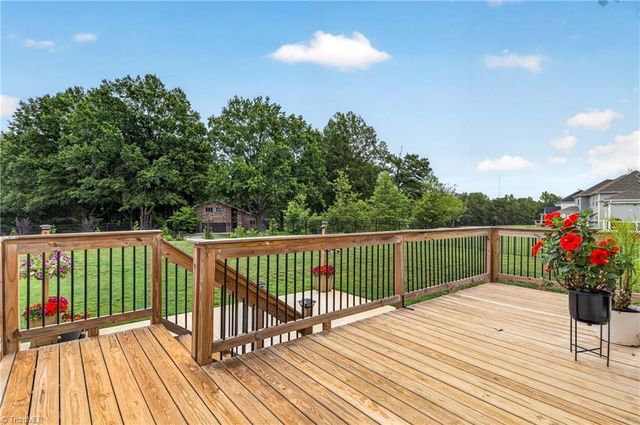 1623 Lazy Fox Lane, Kernersville, NC 27284