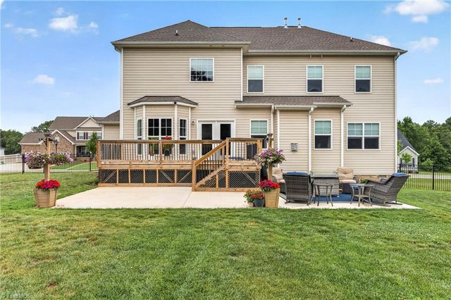 1623 Lazy Fox Lane, Kernersville, NC 27284