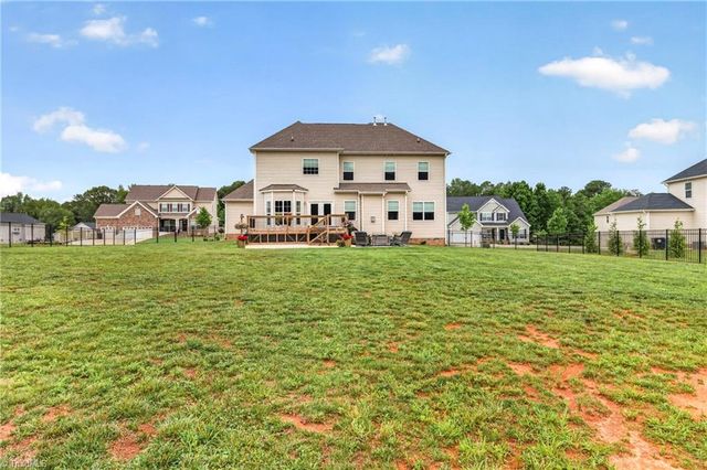 1623 Lazy Fox Lane, Kernersville, NC 27284
