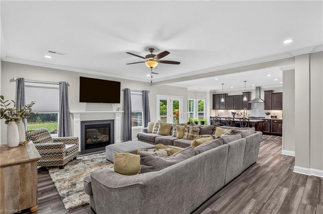 1623 Lazy Fox Lane, Kernersville, NC 27284