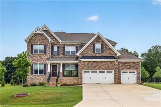 1623 Lazy Fox Lane, Kernersville, NC 27284