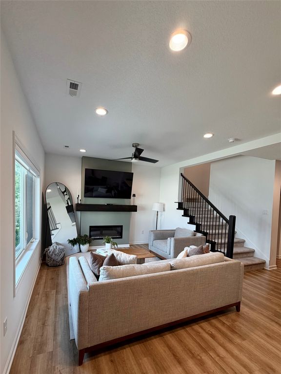 445 SW 12th Street, Des Moines, IA 50309