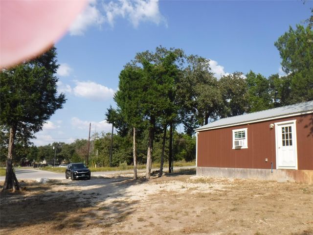 133 Crepe Myrtle PKWY, Elgin, TX 78621