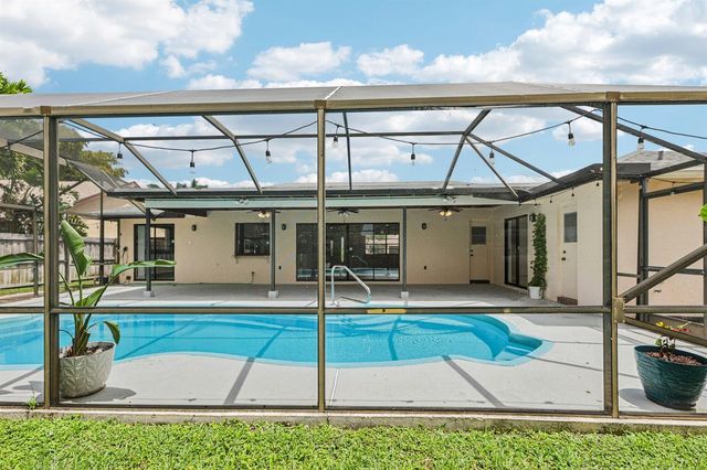 17679 Woodview Terrace, Boca Raton, FL 33487