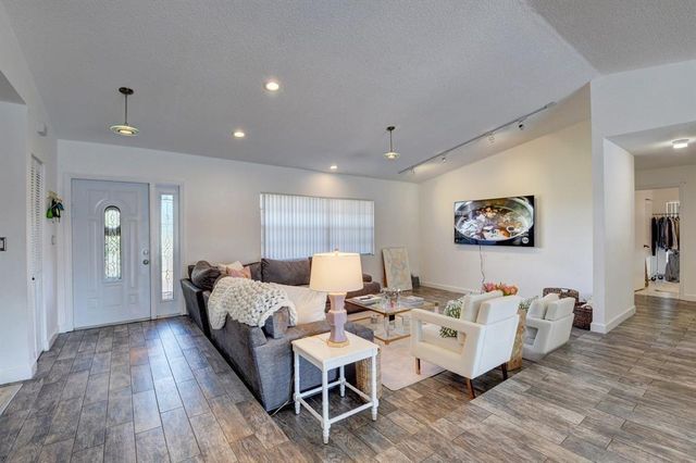 17679 Woodview Terrace, Boca Raton, FL 33487