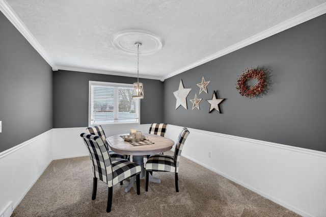 704 S 8th Street, Eldridge, IA 52748