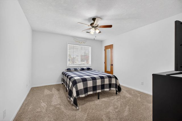 704 S 8th Street, Eldridge, IA 52748