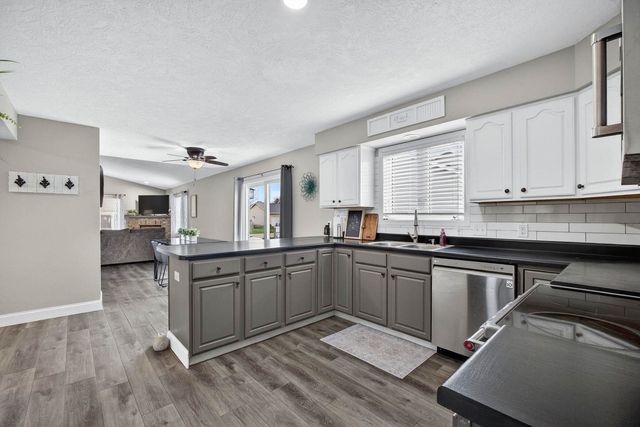 704 S 8th Street, Eldridge, IA 52748