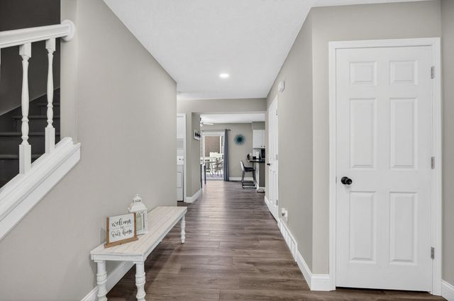 704 S 8th Street, Eldridge, IA 52748