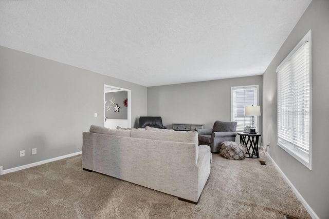 704 S 8th Street, Eldridge, IA 52748